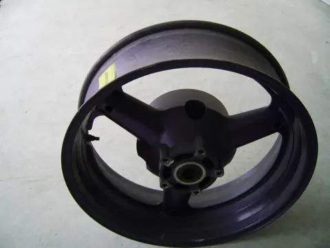 Rear wheel Suzuki RF 900 1993 - 1996