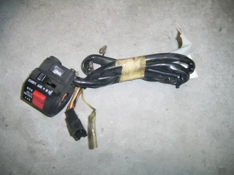 Handlebar switch assy right Suzuki RF 900 1993 - 1996