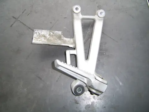 Pillion step right Honda CBR 600 F 1995 - 1998
