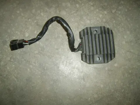 Regulator rectifier  Kawasaki ZX 6 R 1998 - 1999