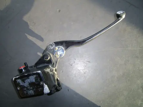 Front brake master cylinder  Kawasaki GPZ 500 1988 - 1994