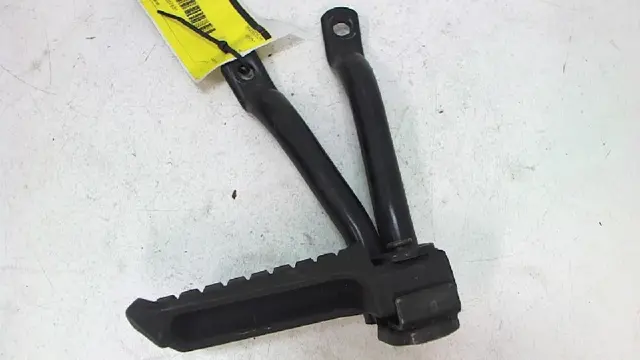Pillion step right Kawasaki ZXR 400 1991 - 1996