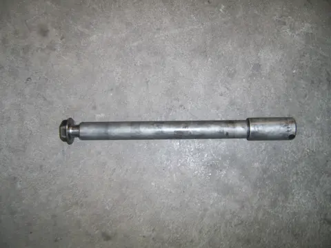 Axle front Honda CBR 600 F 1995 - 1998