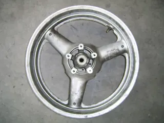 Rear wheel Suzuki SV 650 1998 - 2002