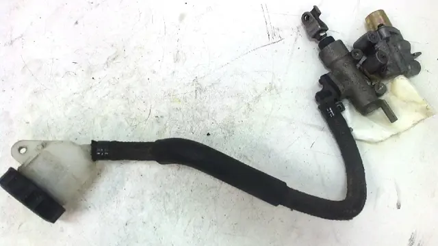 Rear brake master cylinder  Honda CBR 1100 XX 1999 - 2006
