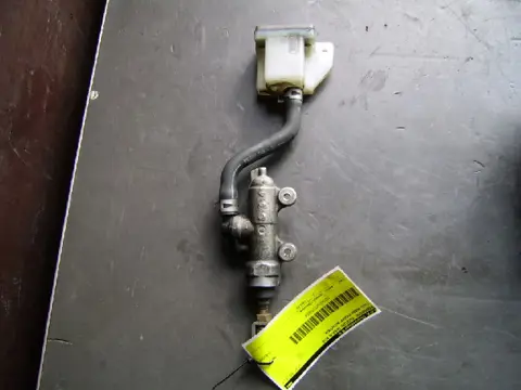 Rear brake master cylinder  Suzuki GSX R 600 1995 - 2000