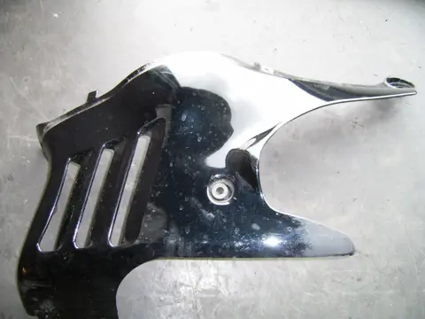 Cowl Left lower Suzuki GSX F 600 1988 - 1997