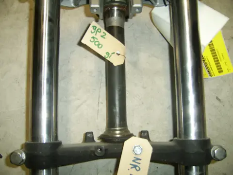 Steering stem Kawasaki GPZ 500 1988 - 1994