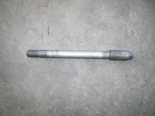 Axle front Honda TRANSALP 2000 - 2007