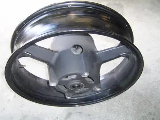 Rear wheel Suzuki DL 1000 V STROM 2002 - 2004