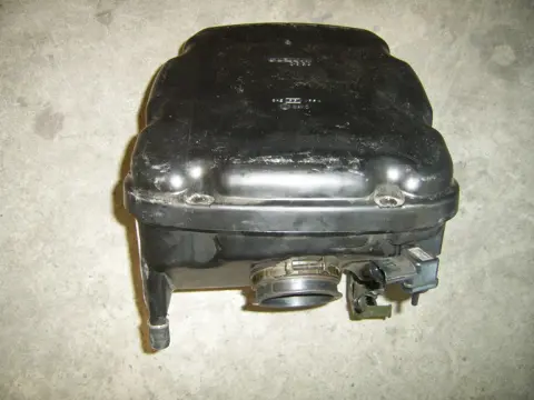 Air cleaner case Suzuki DL 1000 V STROM 2002 - 2004