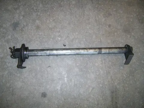 Rear axle Kawasaki ZZR 600 1993 - 2005