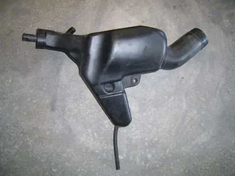 Air intake right Kawasaki ZZR 600 1993 - 2005