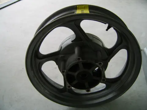 Rear wheel Kawasaki GTR 1000 1986 - 2003