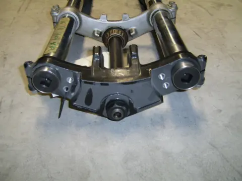 Fork top bridge Kawasaki GPX 600 1988 - 1994
