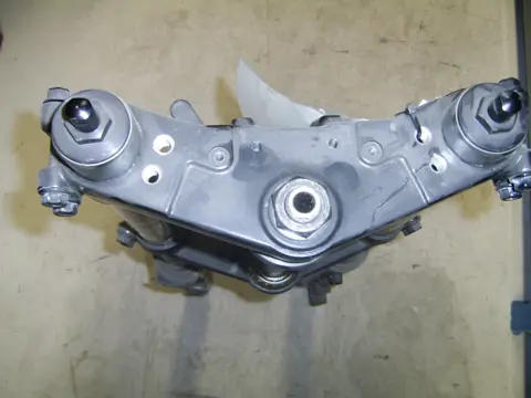 Fork top bridge Kawasaki GTR 1000 1986 - 2003