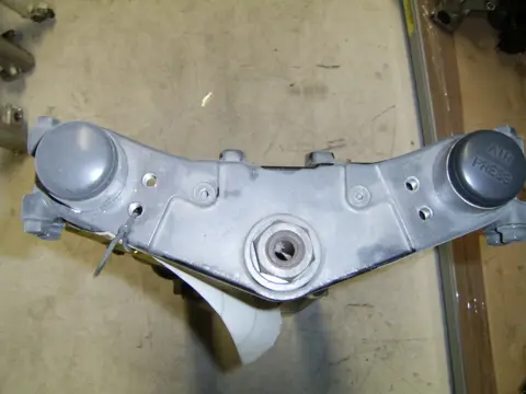 Fork top bridge Kawasaki GTR 1000 1986 - 2003