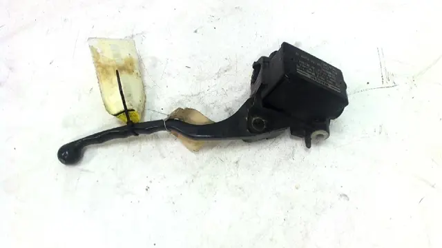 Front brake master cylinder  Kawasaki GPX 600 1988 - 1994