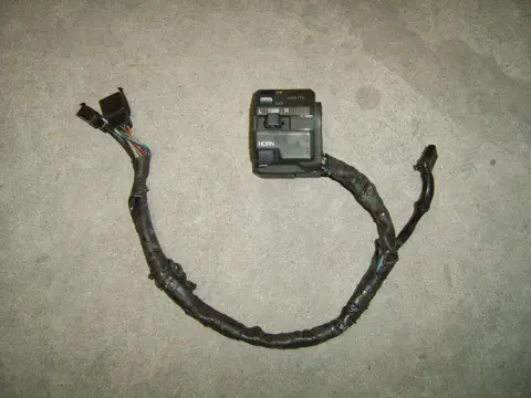 Handlebar switch assy left Kawasaki GPX 600 1988 - 1994