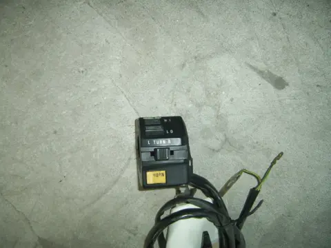 Handlebar switch assy left Kawasaki GPZ 600 1985 - 1987