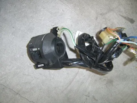 Handlebar switch assy left Honda VF 500  1984 - 1985 / 1984 - 1986