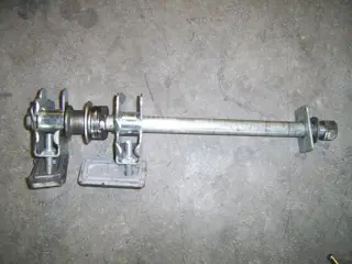 Rear axle Suzuki SV 650 1998 - 2002