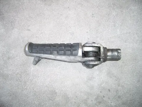 Footrest left Kawasaki ZZR 600 1990 - 1992