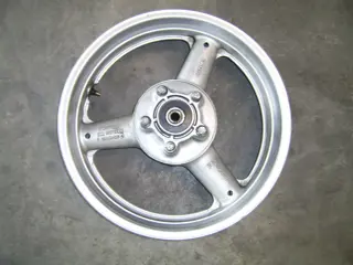 Rear wheel Suzuki SV 650 1998 - 2002