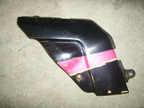 Cowl left small Suzuki GSX R 750 1994 - 1995