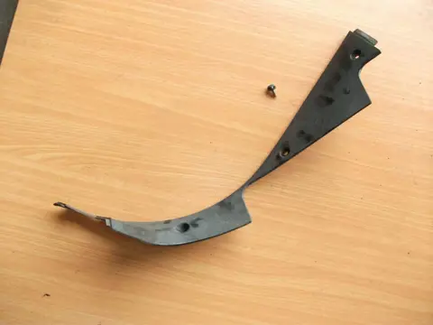 Cowl left inner Kawasaki ZZR 1100 1990 - 1992