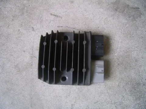 Regulator rectifier  Yamaha FAZER 1000 2006 - 2009