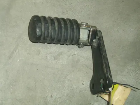Footrest left Yamaha XT 1980 - 2010
