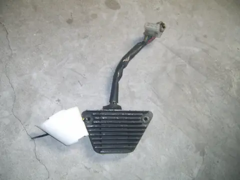 Regulator rectifier  Honda VT 500 1983 - 1986