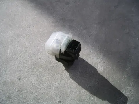 Starter Relay Suzuki GSX R 750 1996 - 2000