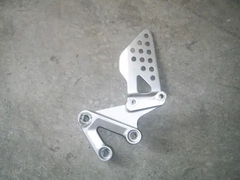 Main step holder right Suzuki GSX R 1000 2003 - 2004