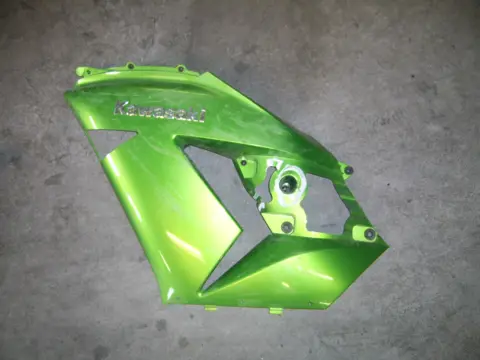 Cowl left small Kawasaki ZZR 1400 2005 - 2011