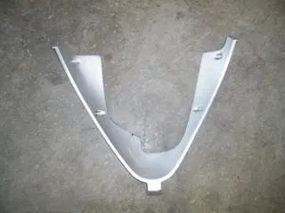 Cowl V shape under Overig Onbekend Unknown 2000 - 2001