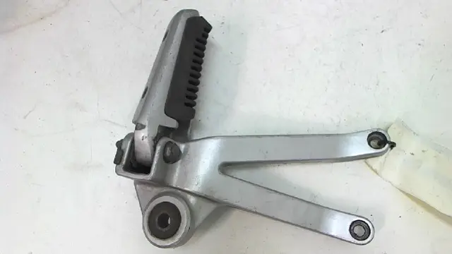Pillion step right Suzuki VX 800 1990 - 1997