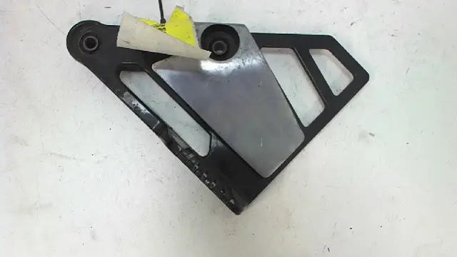 Main step holder left Yamaha FZ 750 1985 - 1991