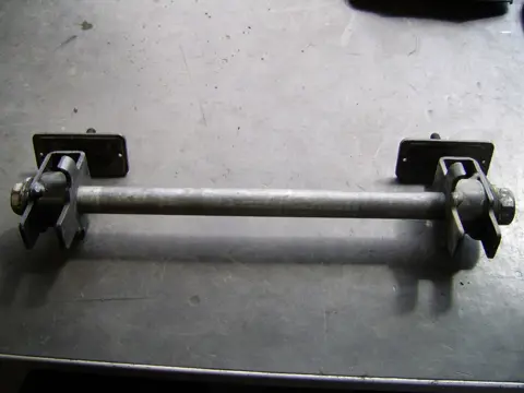 Rear axle Honda CBF 500 2004 - 2008