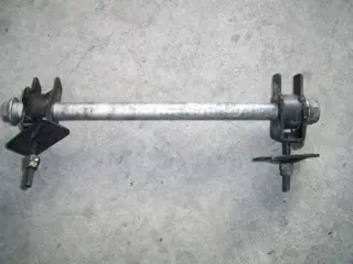 Rear axle Honda CBF 500 2004 - 2008