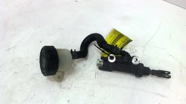Rear brake master cylinder  Yamaha TRX 850 1996 - 2000