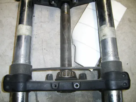 Steering stem Kawasaki GPZ 900 1984 - 1993