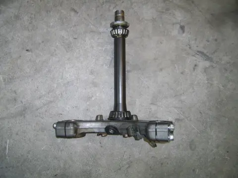 Steering stem Suzuki VX 800 1990 - 1997