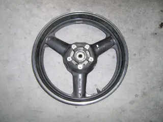 Rear wheel Suzuki GSX F 750 1998 - 2005