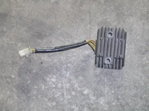 Regulator rectifier  Kawasaki GPZ 500 1988 - 1994