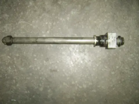 Rear axle Kawasaki ZX 9 R 1998 - 1999