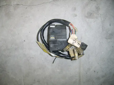 Handlebar switch assy left Overig Onbekend Unknown 1982 - 1985