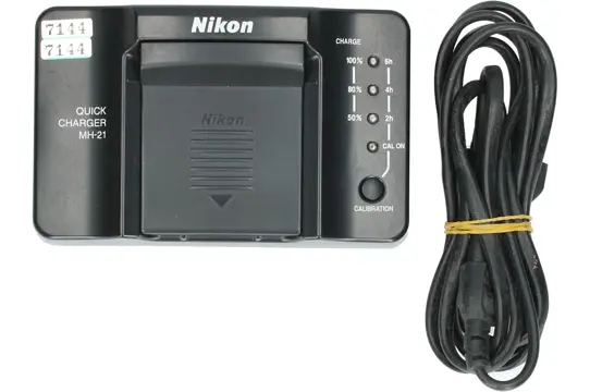 Tweedehands Nikon MH-21 (accu-lader voor EN-EL4a) Sn.:CM7144