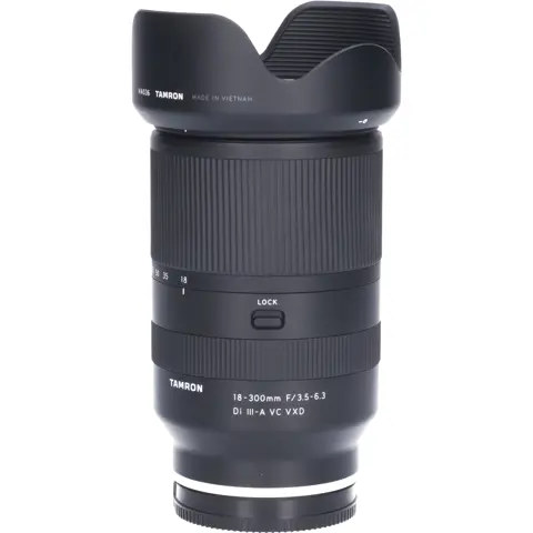 Tweedehands Tamron 18-300mm f/3.5-6.3 Di III-A VC VXD Sony E CM0562